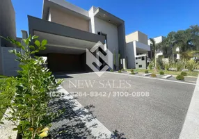 Foto 1 de Casa de Condomínio com 4 Quartos à venda, 360m² em Setor Laguna Parque, Trindade