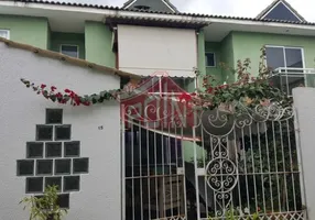 Foto 1 de Casa de Condomínio com 3 Quartos à venda, 89m² em Maria Paula, São Gonçalo