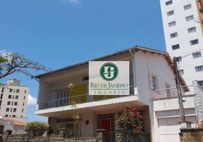 Foto 1 de Casa com 5 Quartos para venda ou aluguel, 351m² em São Benedito, Poços de Caldas