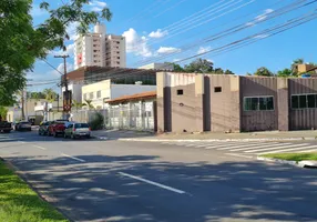 Foto 1 de Prédio Comercial com 3 Quartos para alugar, 600m² em Jardim Goiás, Goiânia