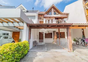 Foto 1 de Casa de Condomínio com 3 Quartos à venda, 130m² em Ipanema, Porto Alegre