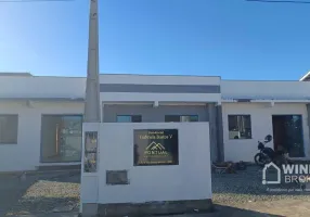 Foto 1 de Casa com 2 Quartos à venda, 50m² em Armação, Penha