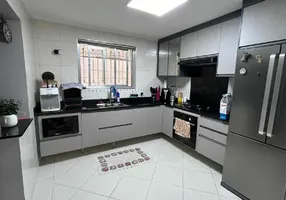 Foto 1 de Sobrado com 3 Quartos para alugar, 230m² em Vila Prudente, São Paulo