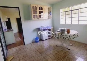 Foto 1 de Casa com 4 Quartos à venda, 125m² em Vila Operária, Rio Claro