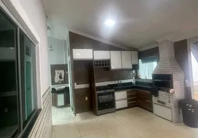 Foto 1 de Casa com 4 Quartos à venda, 200m² em Goiá, Goiânia