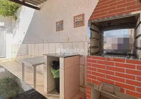 Foto 1 de Casa com 3 Quartos à venda, 230m² em Pacaembu, Uberlândia