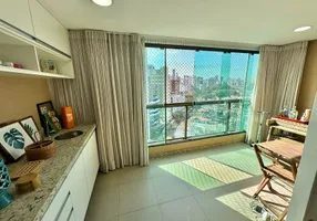 Foto 1 de Apartamento com 3 Quartos à venda, 83m² em Ondina, Salvador