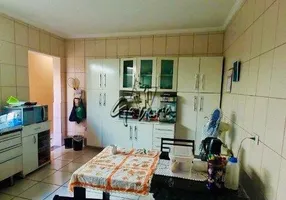 Foto 1 de Casa com 2 Quartos à venda, 174m² em São José, São Caetano do Sul