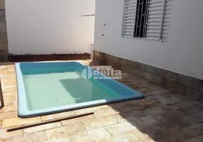 Foto 1 de Casa com 3 Quartos à venda, 200m² em Custódio Pereira, Uberlândia