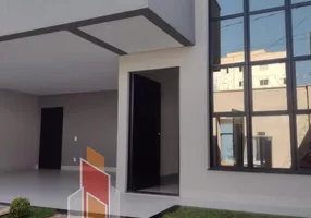 Foto 1 de Casa com 3 Quartos à venda, 300m² em Novo Mundo, Uberlândia