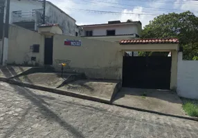 Foto 1 de Sobrado com 3 Quartos à venda, 185m² em Gruta de Lourdes, Maceió