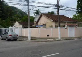 Foto 1 de Casa com 2 Quartos à venda, 200m² em São Francisco, Niterói