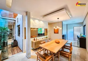 Foto 1 de Casa com 4 Quartos à venda, 220m² em Universitário, Divinópolis