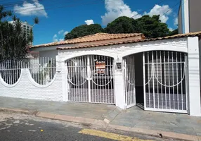 Foto 1 de Casa com 3 Quartos à venda, 180m² em Centro, Uberlândia