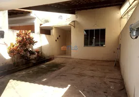 Foto 1 de Casa com 2 Quartos à venda, 82m² em Ajuda, Macaé