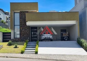 Foto 1 de Casa de Condomínio com 3 Quartos à venda, 250m² em Arua, Mogi das Cruzes