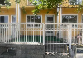Foto 1 de Casa de Condomínio com 2 Quartos para venda ou aluguel, 65m² em Campo Grande, Rio de Janeiro