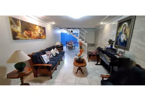 Foto 1 de Casa com 4 Quartos à venda, 228m² em Maruípe, Vitória