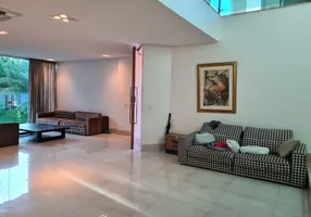 Foto 1 de Casa de Condomínio com 5 Quartos para alugar, 850m² em Ponta Negra, Manaus