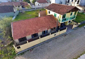 Foto 1 de Casa com 5 Quartos à venda, 206m² em Centro, Balneário Piçarras