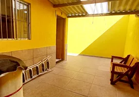 Foto 1 de Casa com 2 Quartos à venda, 73m² em Vila Cintra, Mogi das Cruzes