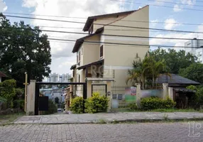 Foto 1 de Casa de Condomínio com 3 Quartos à venda, 210m² em Tristeza, Porto Alegre
