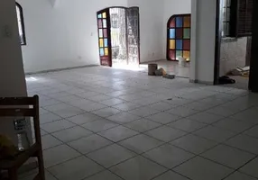 Foto 1 de Imóvel Comercial com 3 Quartos para alugar, 400m² em Imbetiba, Macaé