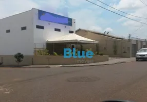 Foto 1 de Galpão/Depósito/Armazém à venda, 200m² em Jardim Brasília, Uberlândia