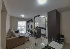 Foto 1 de Apartamento com 3 Quartos à venda, 78m² em Barreiros, São José