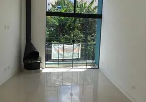 Foto 1 de Sobrado com 3 Quartos à venda, 127m² em Vila Monte Alegre, São Paulo