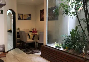 Foto 1 de Casa com 3 Quartos à venda, 212m² em Vila das Belezas, São Paulo