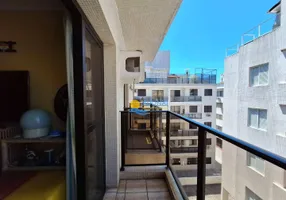 Foto 1 de Apartamento com 3 Quartos à venda, 98m² em Jardim Las Palmas, Guarujá