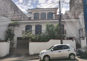 Foto 1 de Casa com 6 Quartos para alugar, 450m² em Tororó, Salvador
