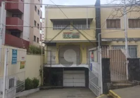 Foto 1 de Sobrado com 3 Quartos para venda ou aluguel, 220m² em Mirandópolis, São Paulo