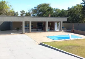 Foto 1 de Fazenda/Sítio com 4 Quartos à venda, 260m² em Centro, Senador Canedo