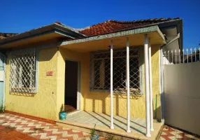 Foto 1 de Casa com 2 Quartos à venda, 152m² em Vila Ipiranga, Porto Alegre