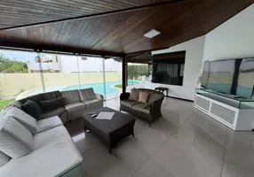 Foto 1 de Casa de Condomínio com 3 Quartos para alugar, 417m² em Candelária, Natal