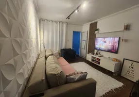 Foto 1 de Casa com 2 Quartos à venda, 75m² em Valverde, Nova Iguaçu