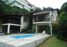 Foto 1 de Casa com 5 Quartos à venda, 304m² em Pendotiba, Niterói