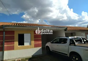 Foto 1 de Casa de Condomínio com 3 Quartos à venda, 104m² em Aclimacao, Uberlândia