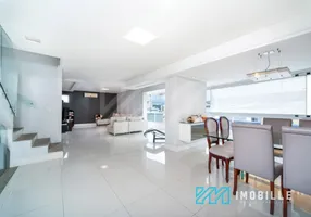 Foto 1 de Apartamento com 3 Quartos à venda, 267m² em Centro, Balneário Camboriú