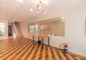 Foto 1 de Casa com 3 Quartos para alugar, 177m² em Vila Olímpia, São Paulo
