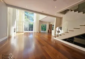Foto 1 de Casa de Condomínio com 4 Quartos para venda ou aluguel, 589m² em Alto Da Boa Vista, São Paulo
