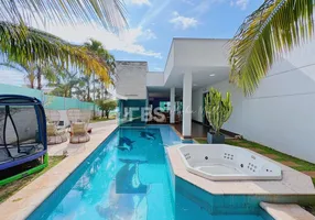 Foto 1 de Casa de Condomínio com 5 Quartos à venda, 485m² em Residencial Alphaville Flamboyant, Goiânia