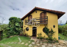 Foto 1 de Casa com 5 Quartos para alugar, 300m² em Nogueira, Petrópolis