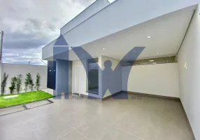 Foto 1 de Casa com 3 Quartos à venda, 166m² em Jardim Real, Maringá