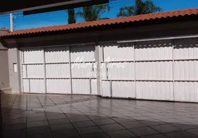 Foto 1 de Casa com 3 Quartos à venda, 250m² em Jardim Cardinalli, São Carlos