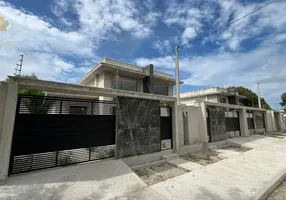 Foto 1 de Casa com 3 Quartos à venda, 75m² em Serramar, Rio das Ostras