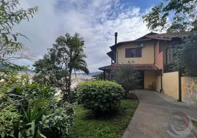 Foto 1 de Casa com 4 Quartos à venda, 237m² em Itacorubi, Florianópolis