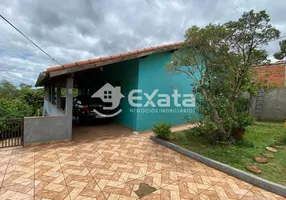 Foto 1 de Fazenda/Sítio com 3 Quartos à venda, 140m² em Centro, Aracoiaba da Serra